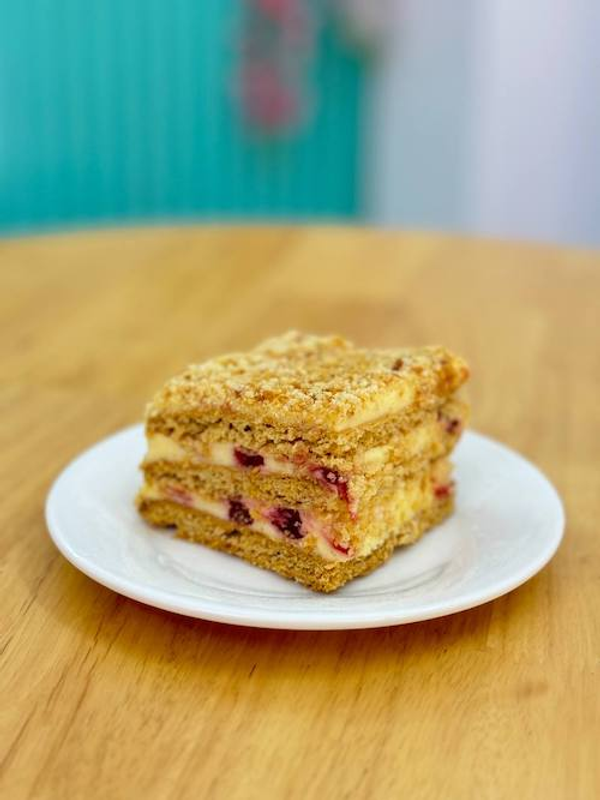 Honey Cake with Raspberry