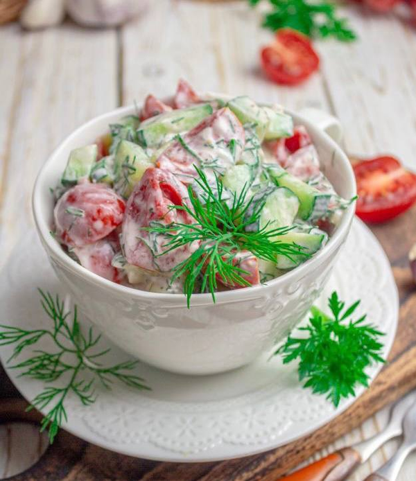 Салат со сметаной